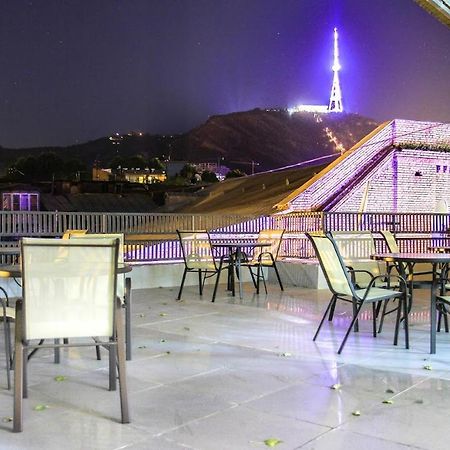 Royal Hotel Tbiliszi Kültér fotó