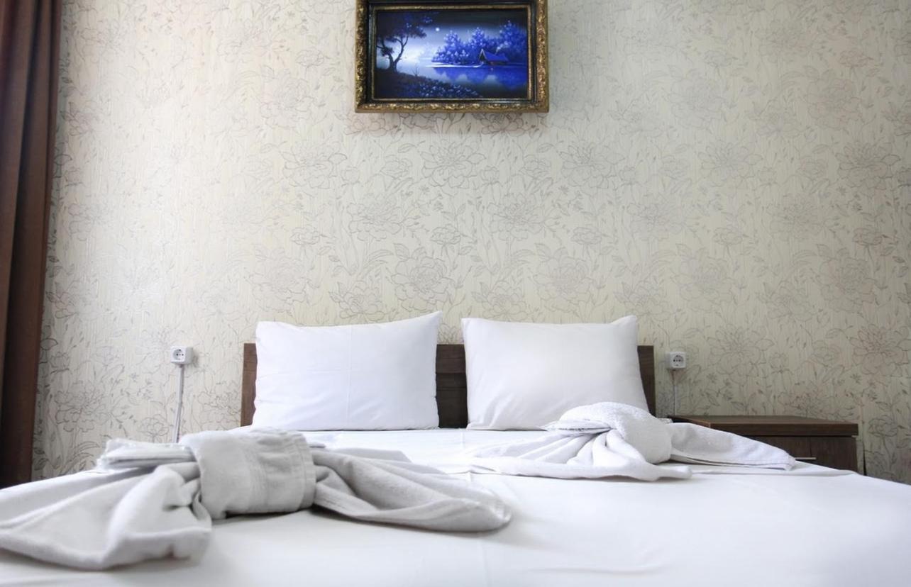 Royal Hotel Tbiliszi Kültér fotó