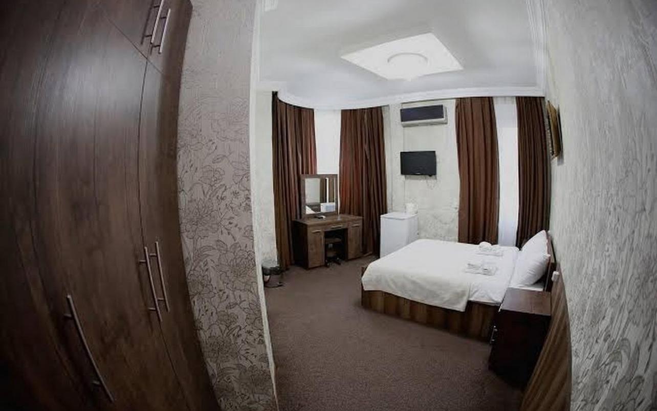 Royal Hotel Tbiliszi Kültér fotó