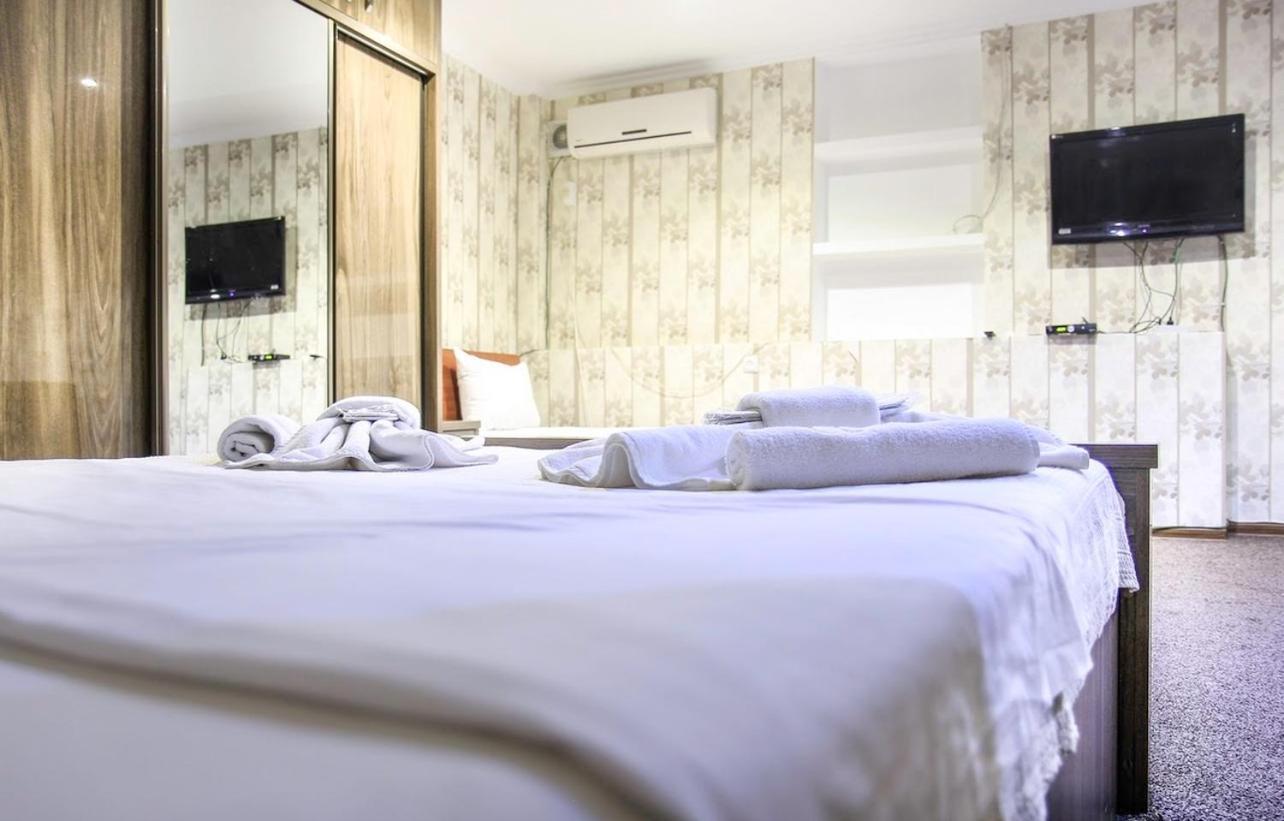 Royal Hotel Tbiliszi Kültér fotó