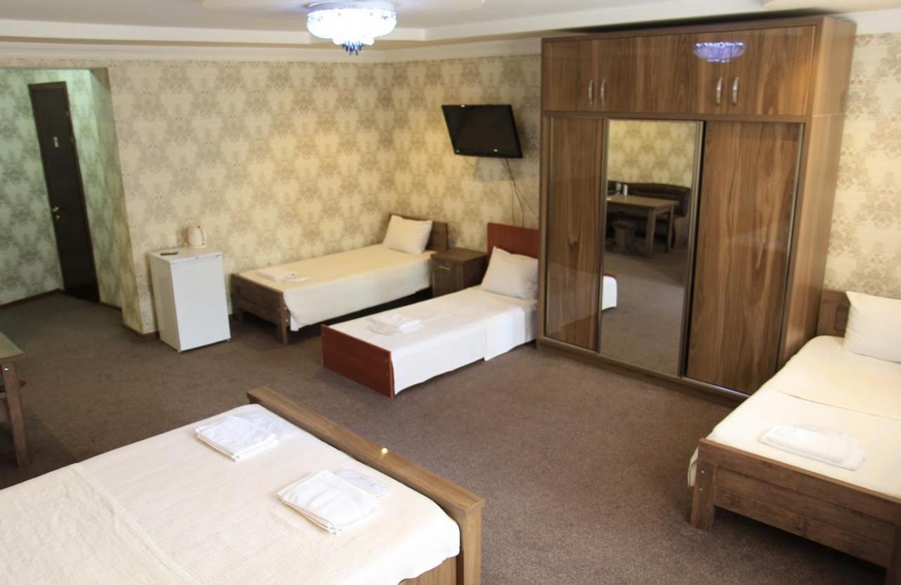 Royal Hotel Tbiliszi Kültér fotó