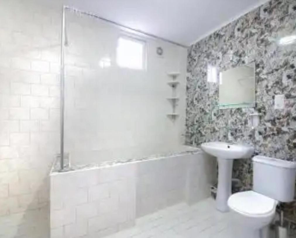 Royal Hotel Tbiliszi Kültér fotó