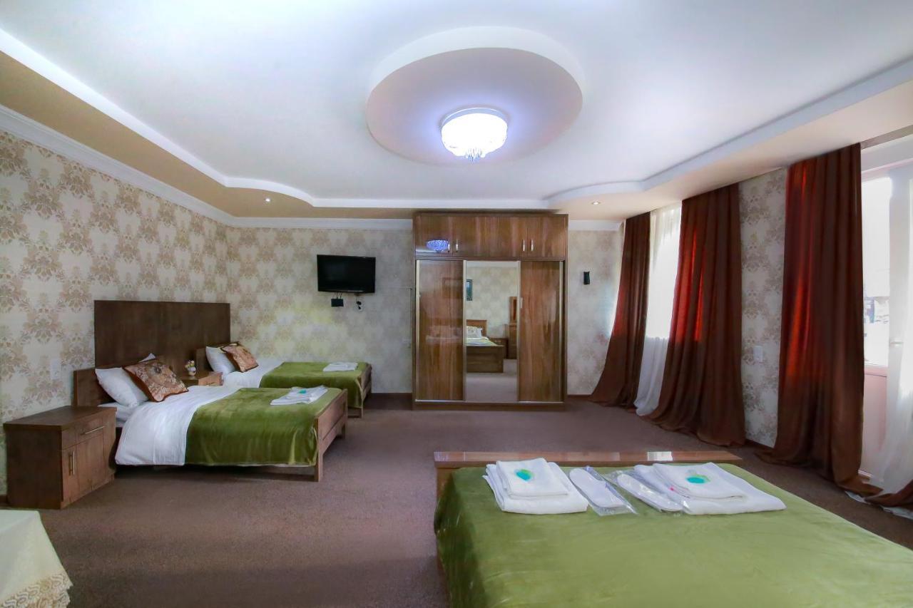 Royal Hotel Tbiliszi Kültér fotó
