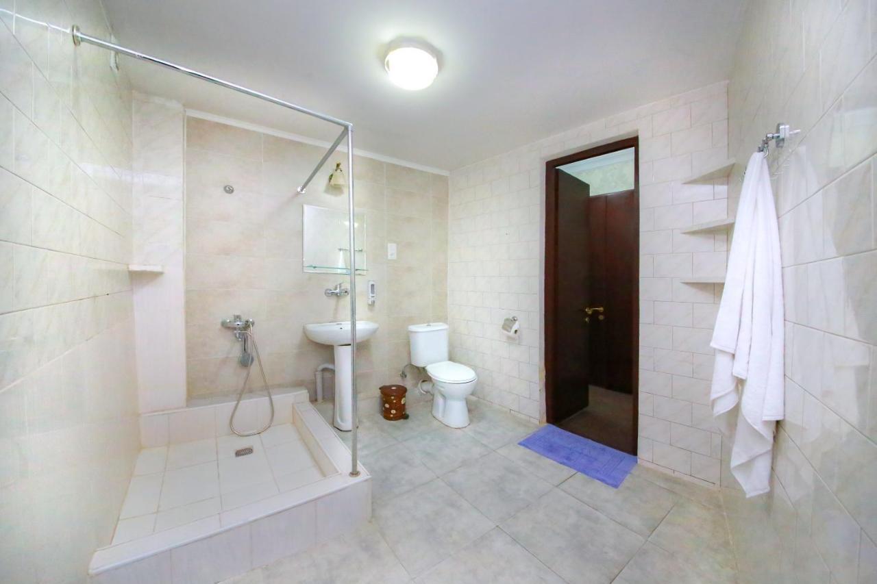Royal Hotel Tbiliszi Kültér fotó